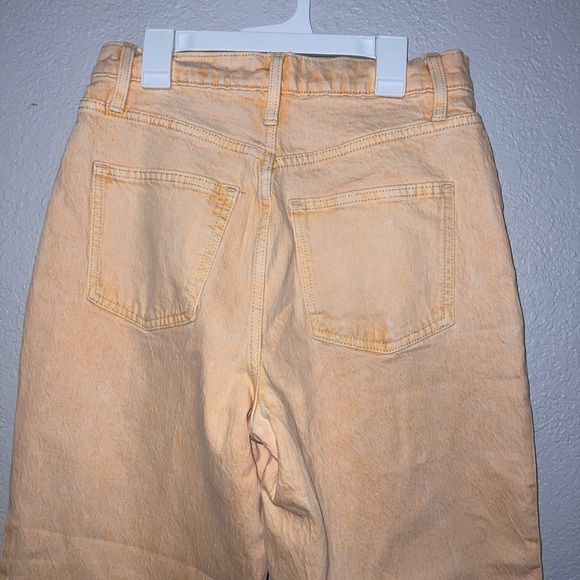 Universal Thread Women Vintage Straight Jeans Light Orange - Picture 4 of 7